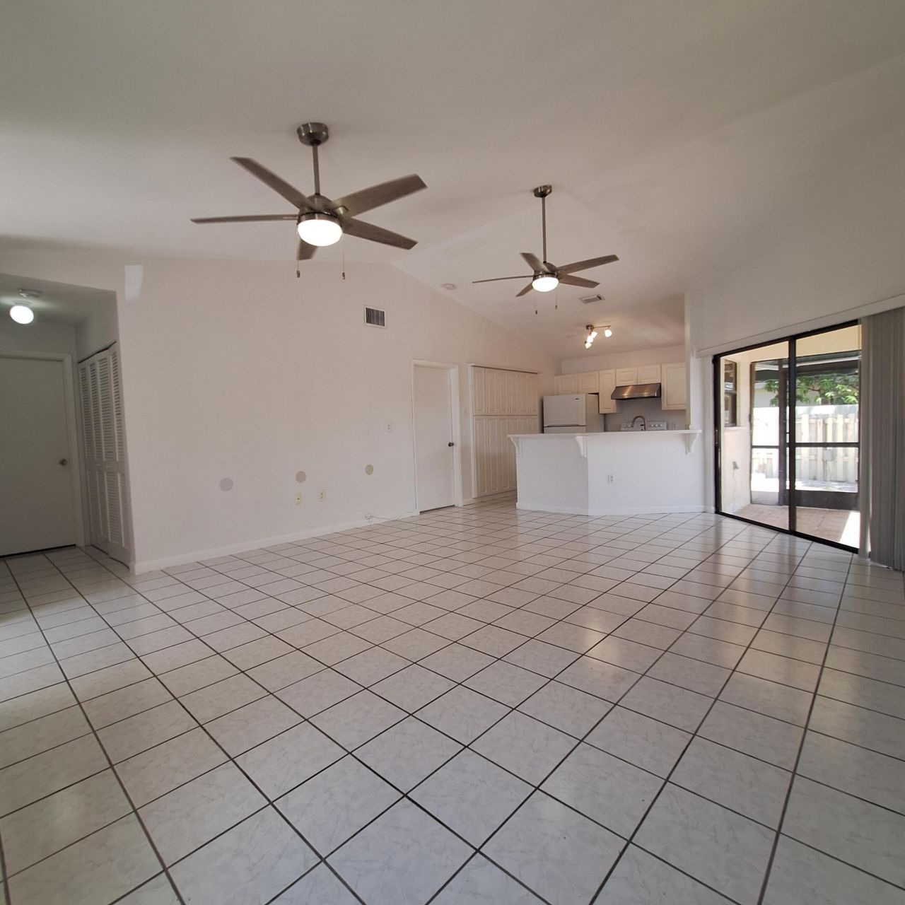 3214 San Remo Circle, Homestead, FL 33035 Photo