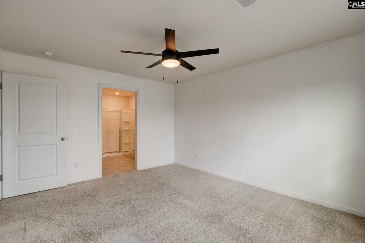 195 Carrington Drive Photo 18