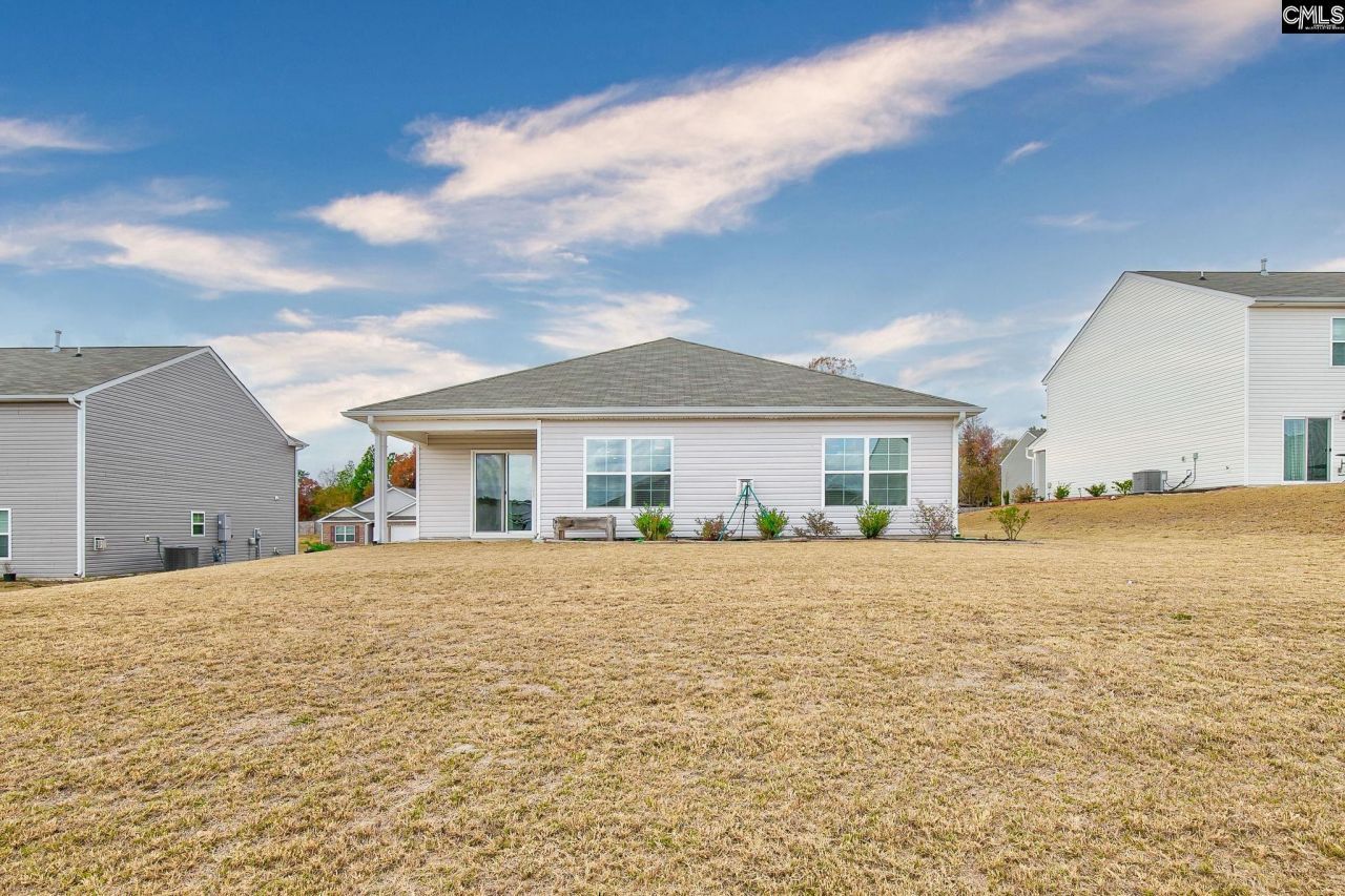 195 Carrington Drive Photo 32