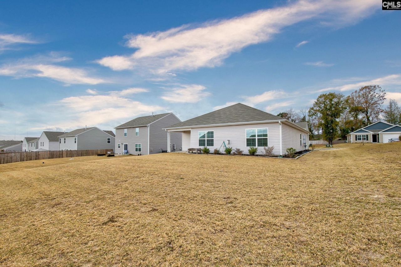 195 Carrington Drive Photo 33