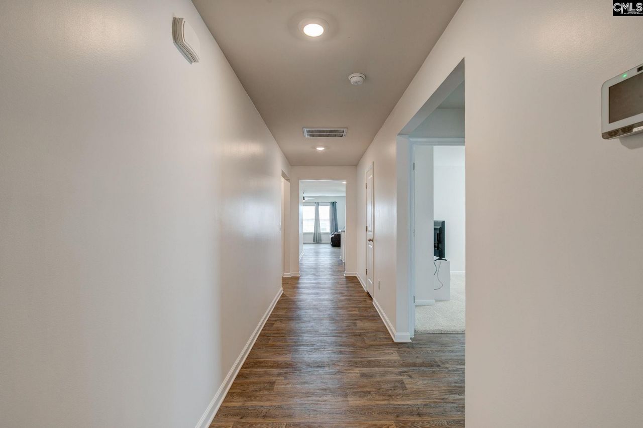 195 Carrington Drive Photo 6