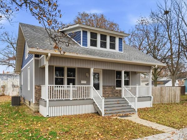 25 W Kentucky Street, Trenton, IL 62293