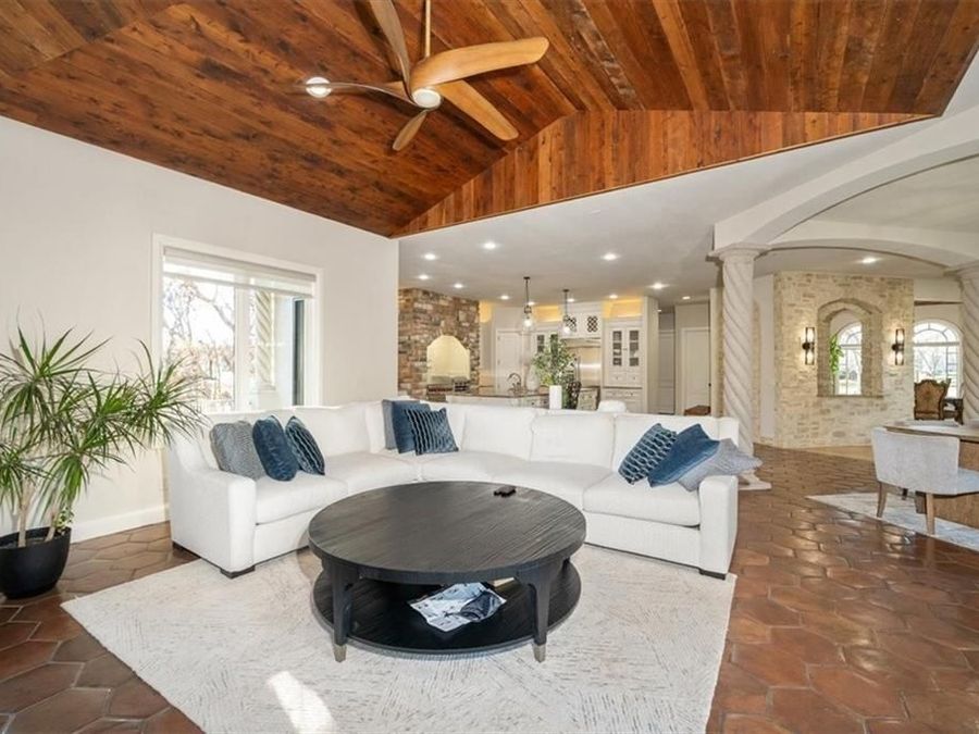 Property Image 37