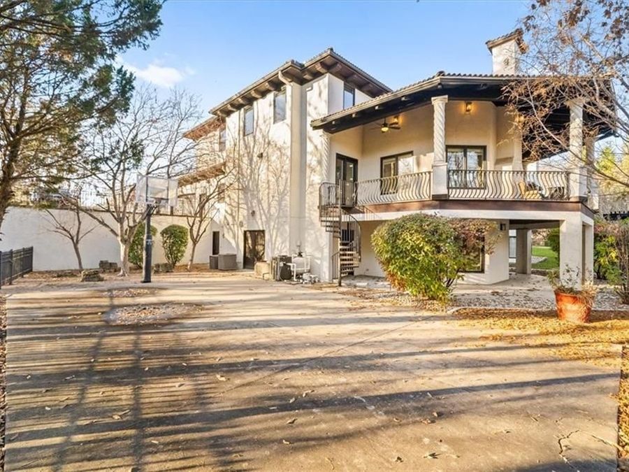Property Image 79