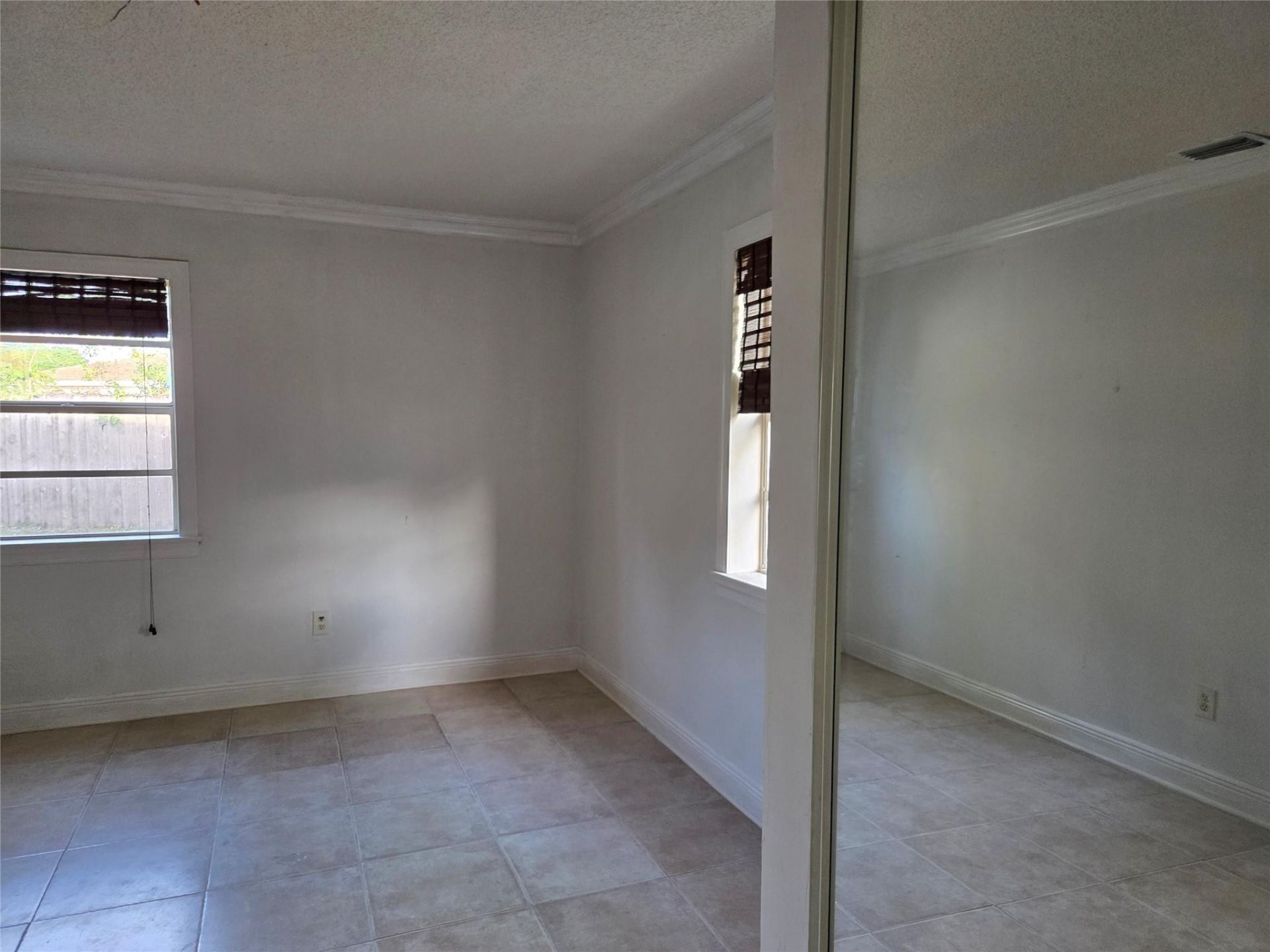 405 SW 79th Terrace, North Lauderdale, FL 33068 Photo
