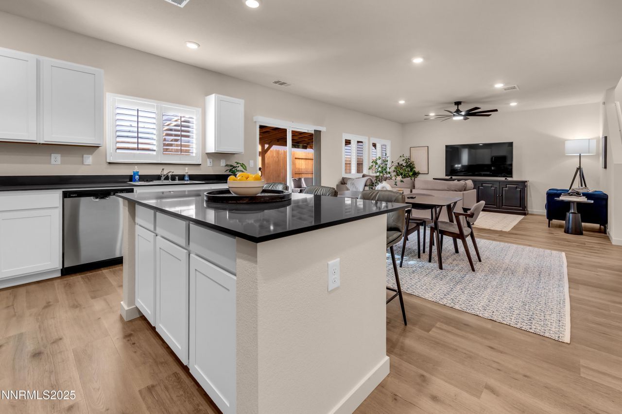 7754 Wandering Way, Reno, NV 89506 Photo