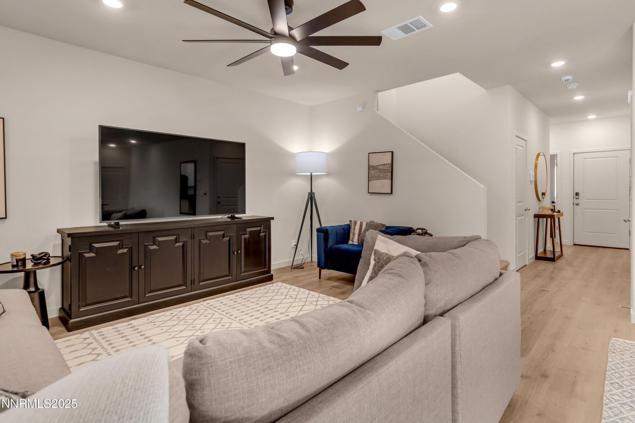 7754 Wandering Way, Reno, NV 89506 Photo