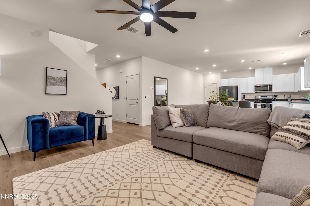 7754 Wandering Way, Reno, NV 89506 Photo