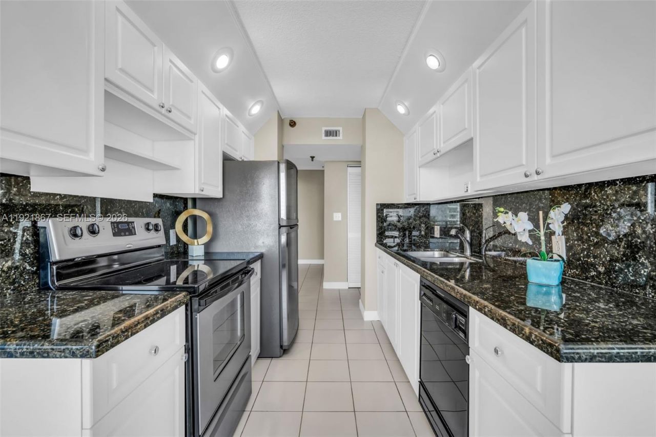 1500 N Ocean Blvd, Unit 502, Pompano Beach, FL 33062 Photo