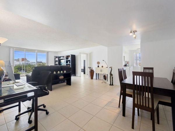 2851 NE 183rd St, Unit 502E, Aventura, FL 33160