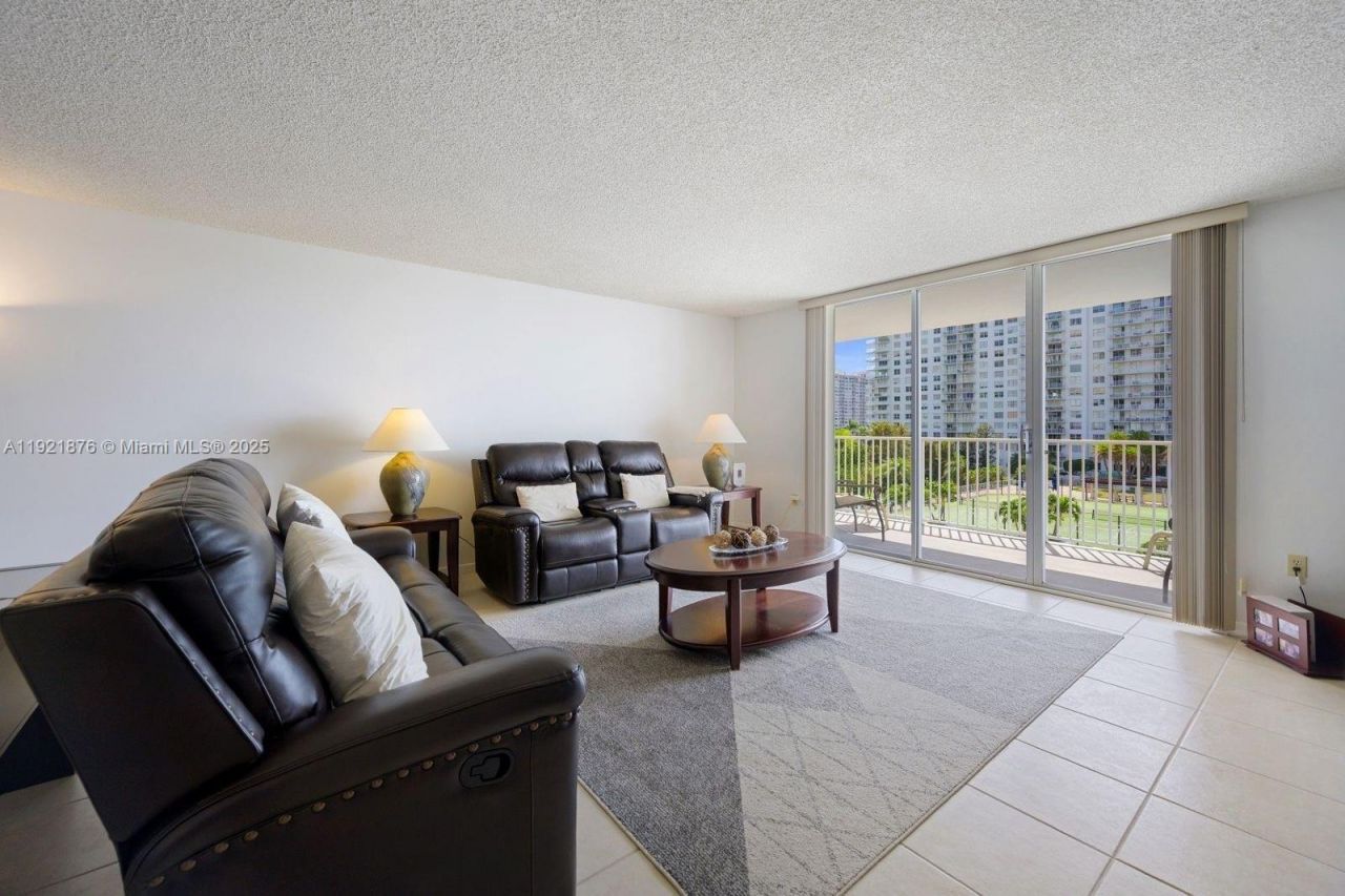 2851 NE 183rd St, Unit 502E, Aventura, FL 33160 Photo