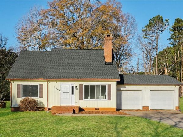 1089 Valley Drive, Graham, NC 27253