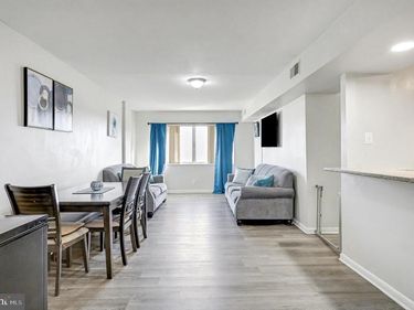 5340 HOLMES RUN PARKWAY, Unit 1118, ALEXANDRIA, VA 22304