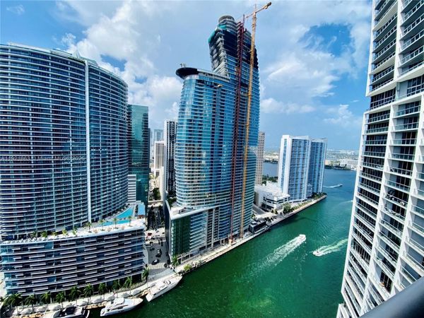 475 Brickell Ave, Unit 3715, Miami, FL 33131