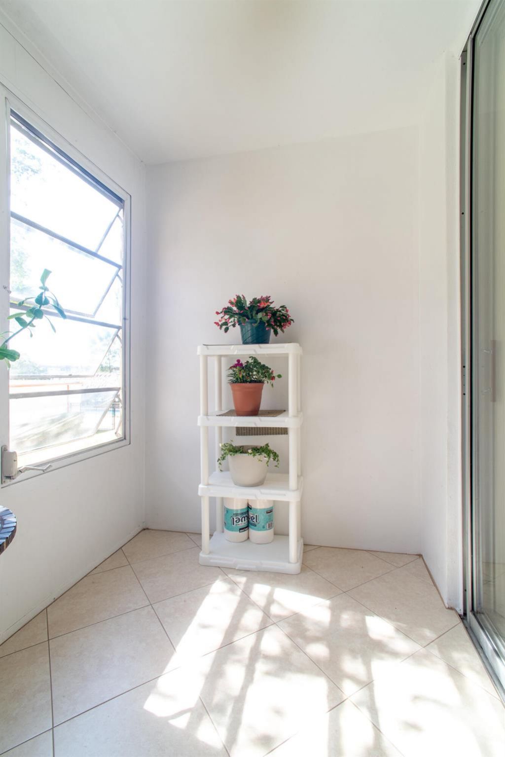 3091 E Sun Sunrise Lakes Drive E, Unit 207, Sunrise, FL 33322 Photo