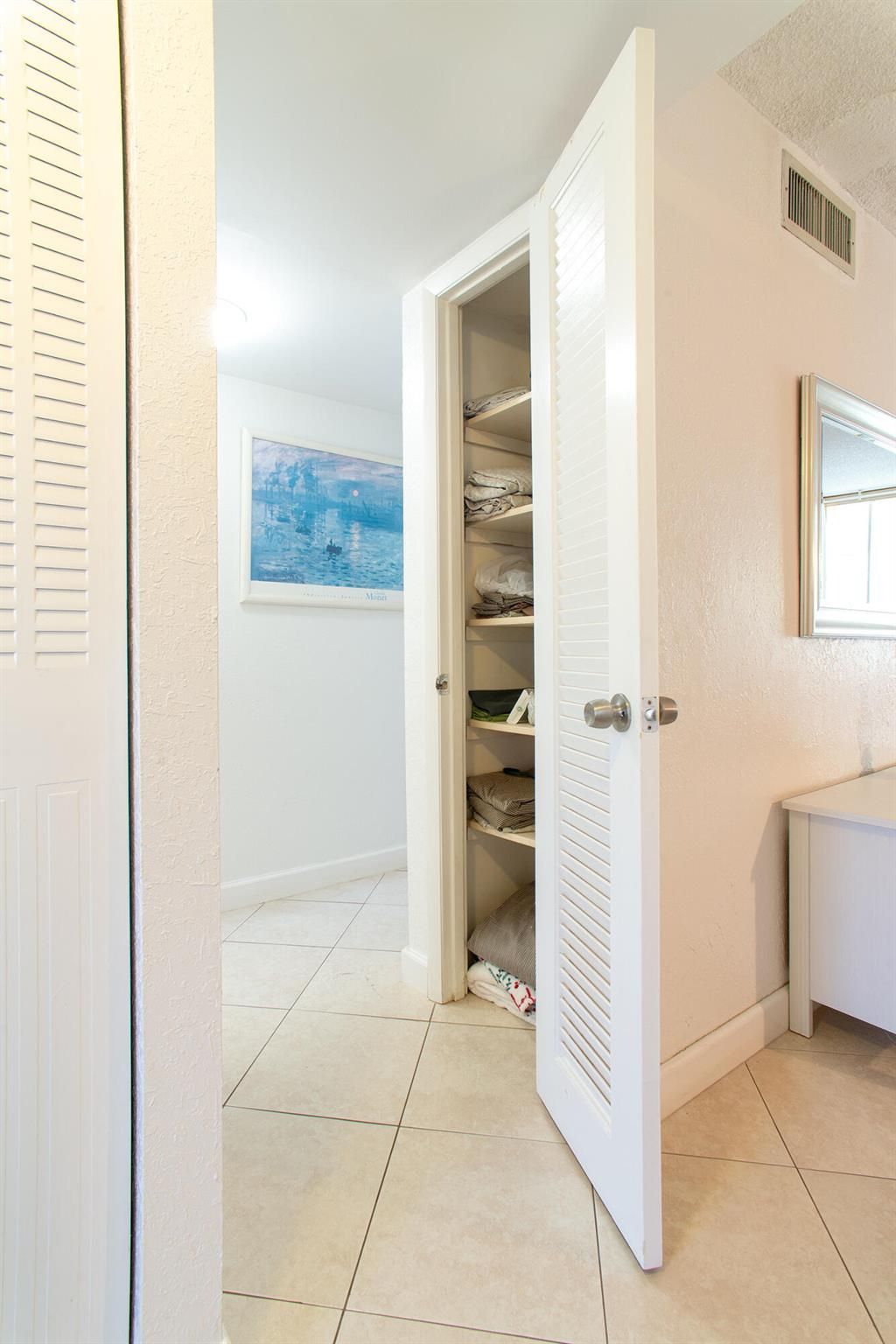 3091 E Sun Sunrise Lakes Drive E, Unit 207, Sunrise, FL 33322 Photo