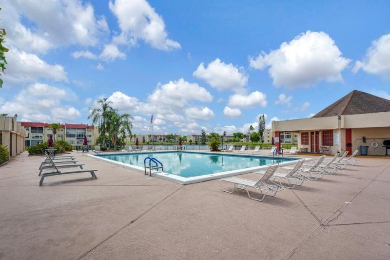 3091 E Sun Sunrise Lakes Drive E, Unit 207, Sunrise, FL 33322 Photo
