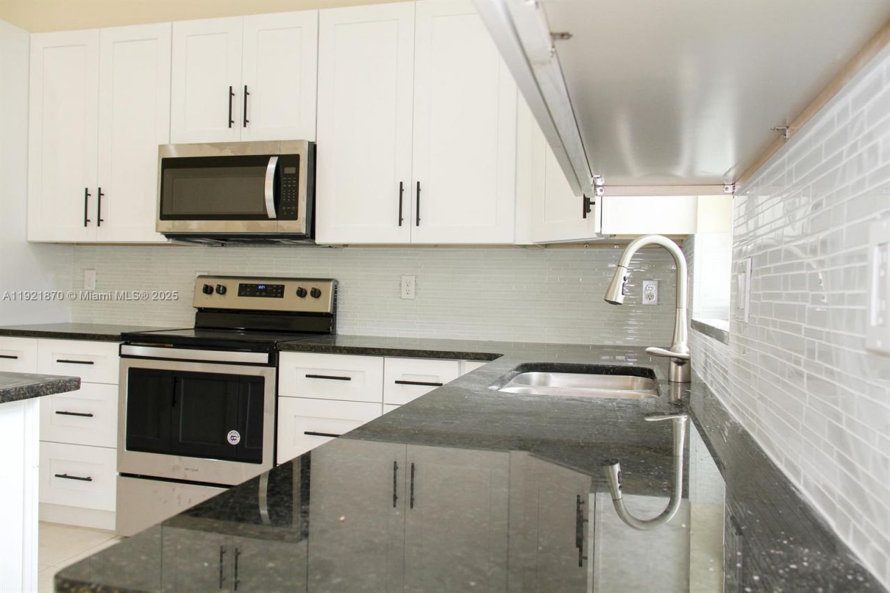 1156 SW Alexandria Ave, Port Saint Lucie, FL 34953 Photo