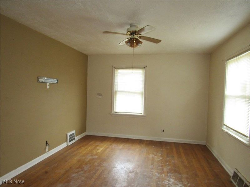 4550 Effie Road, Cleveland, OH 44105 Photo 3