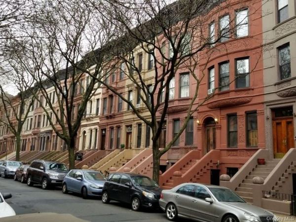 235 W 137th Street, Unit 1F, New York (Manhattan), NY 10030