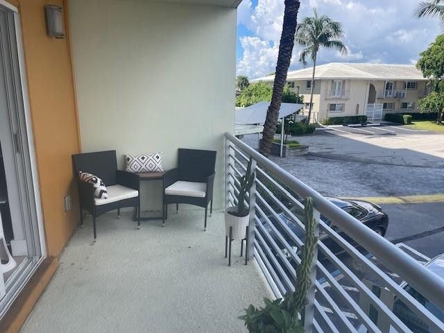 2900 NE 30th Street, Unit B-2, Fort Lauderdale, FL 33306 Photo