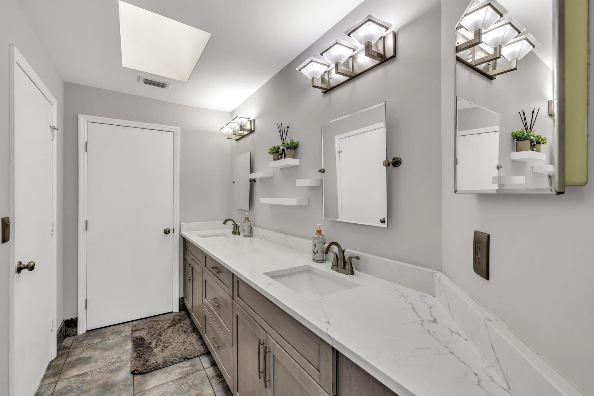 24 Dogwood Cir, Boynton Beach, FL 33436 Photo