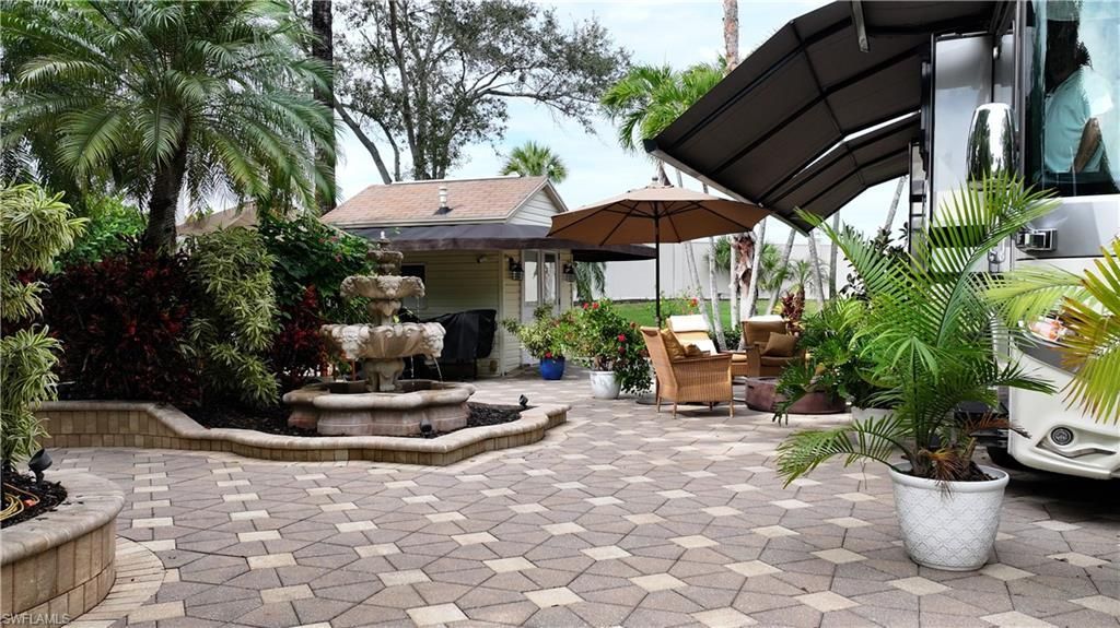 4662 Southern Breeze Dr, Naples, FL 34114 Photo