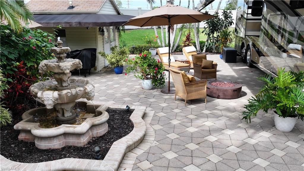 4662 Southern Breeze Dr, Naples, FL 34114 Photo