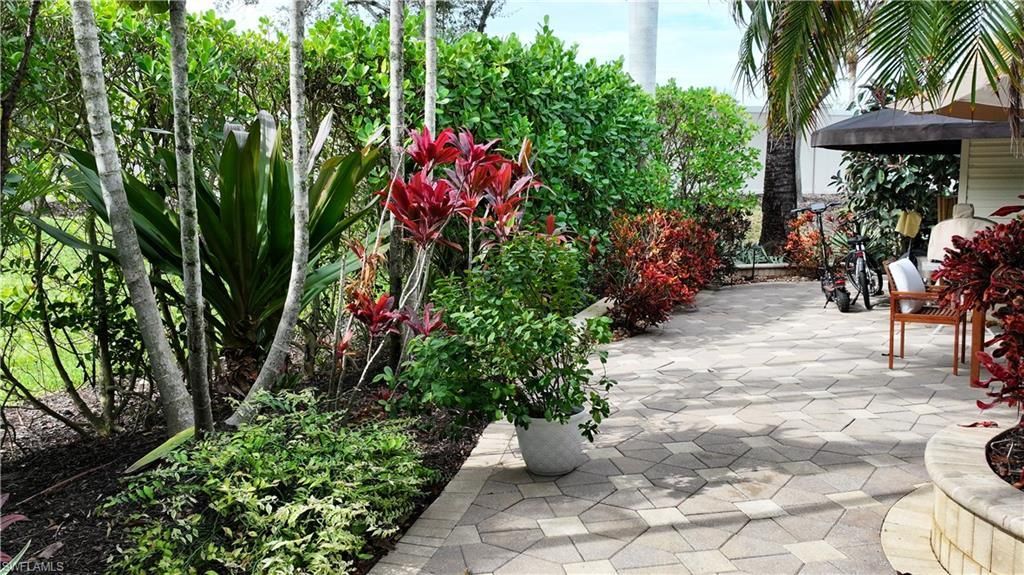 4662 Southern Breeze Dr, Naples, FL 34114 Photo
