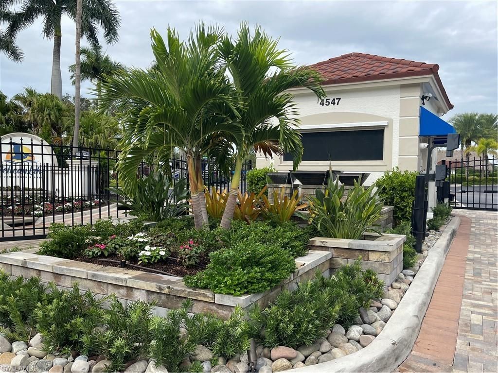 4662 Southern Breeze Dr, Naples, FL 34114 Photo