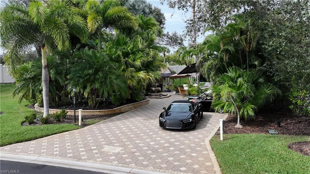 4662 Southern Breeze Dr, Naples, FL 34114 Photo