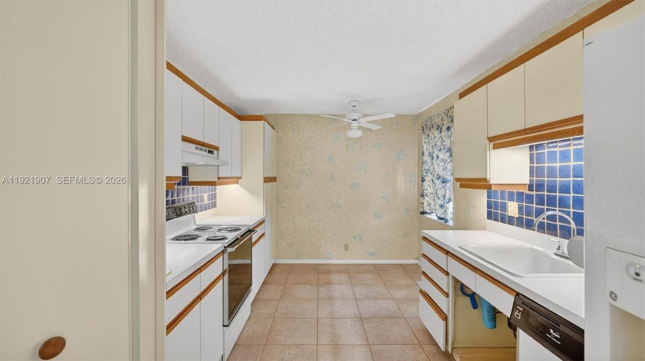 2540 Calamondin Cir, Coconut Creek, FL 33063 Photo