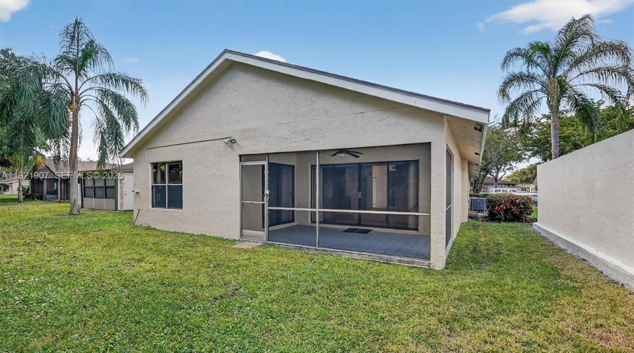 2540 Calamondin Cir, Coconut Creek, FL 33063 Photo