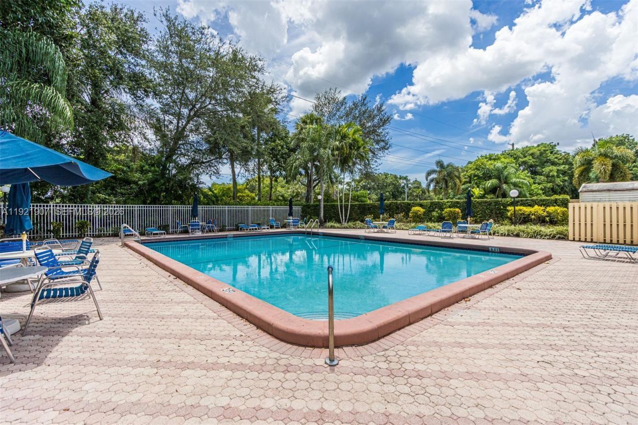 2540 Calamondin Cir, Coconut Creek, FL 33063 Photo