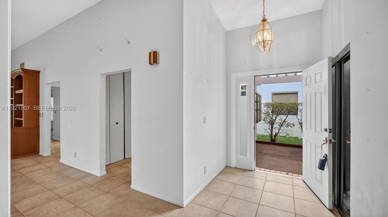 2540 Calamondin Cir, Coconut Creek, FL 33063 Photo