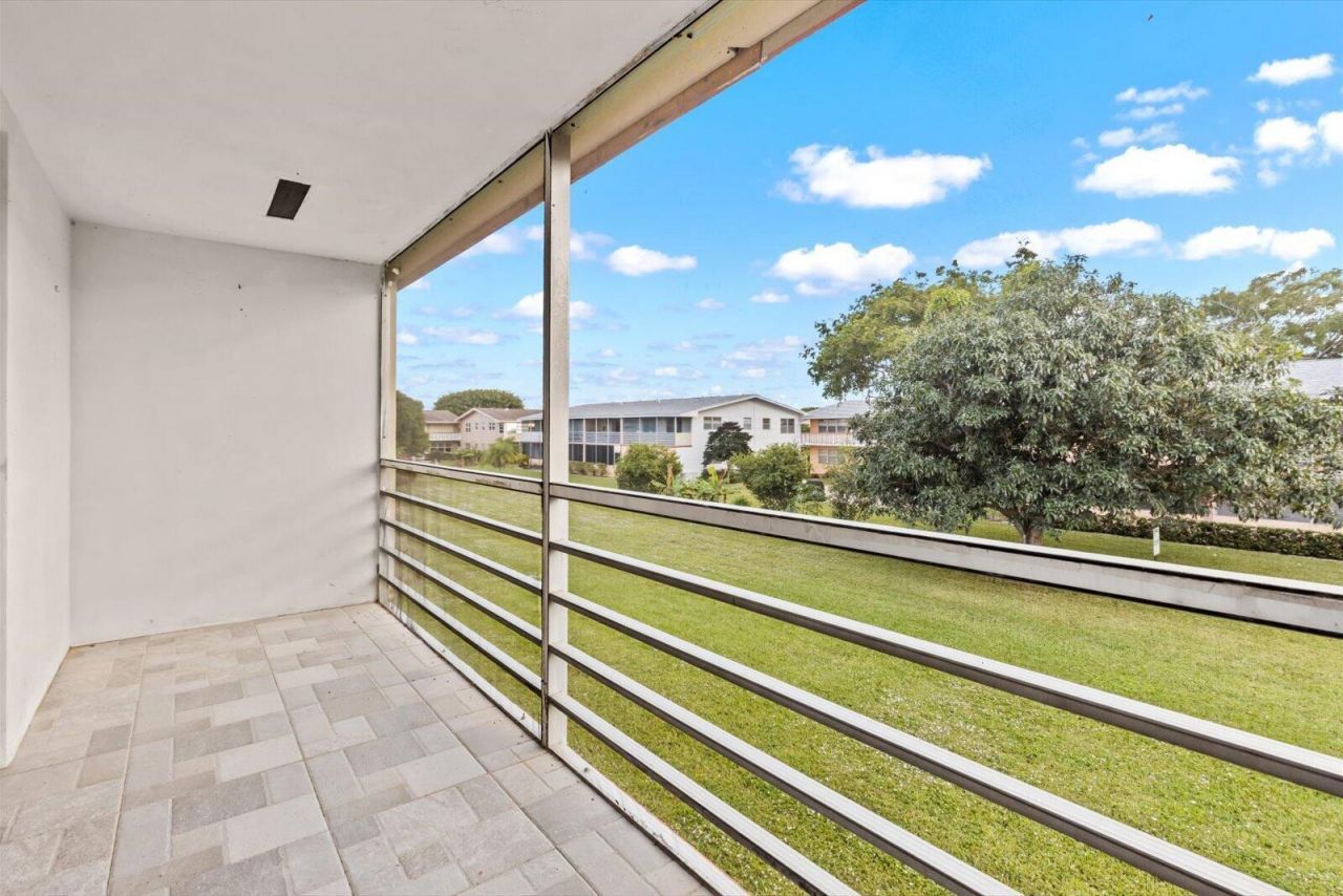 17 Andover A, West Palm Beach, FL 33417 Photo