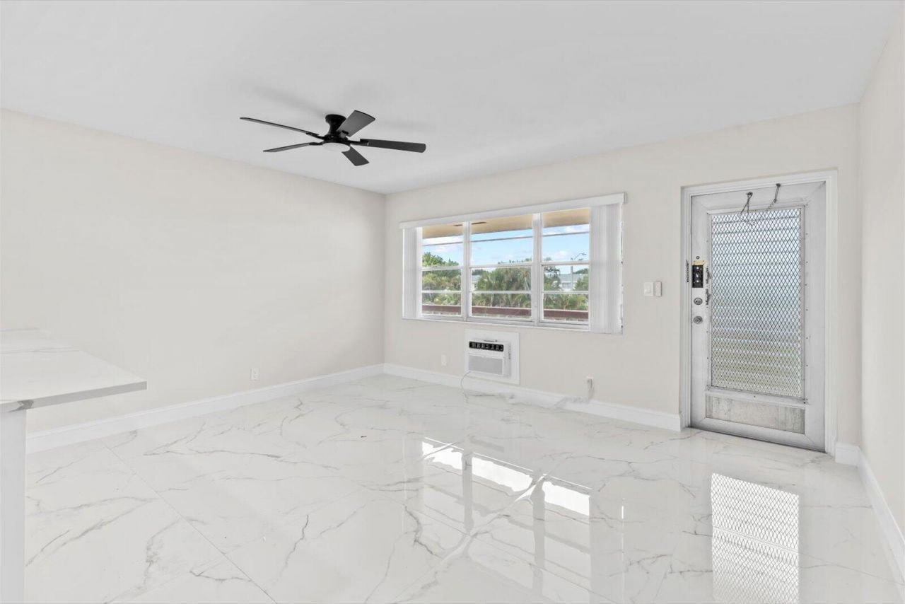 17 Andover A, West Palm Beach, FL 33417 Photo