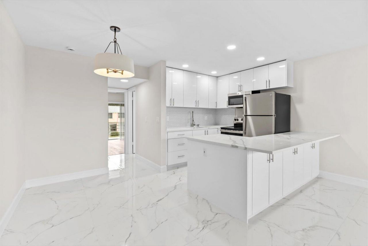 17 Andover A, West Palm Beach, FL 33417 Photo