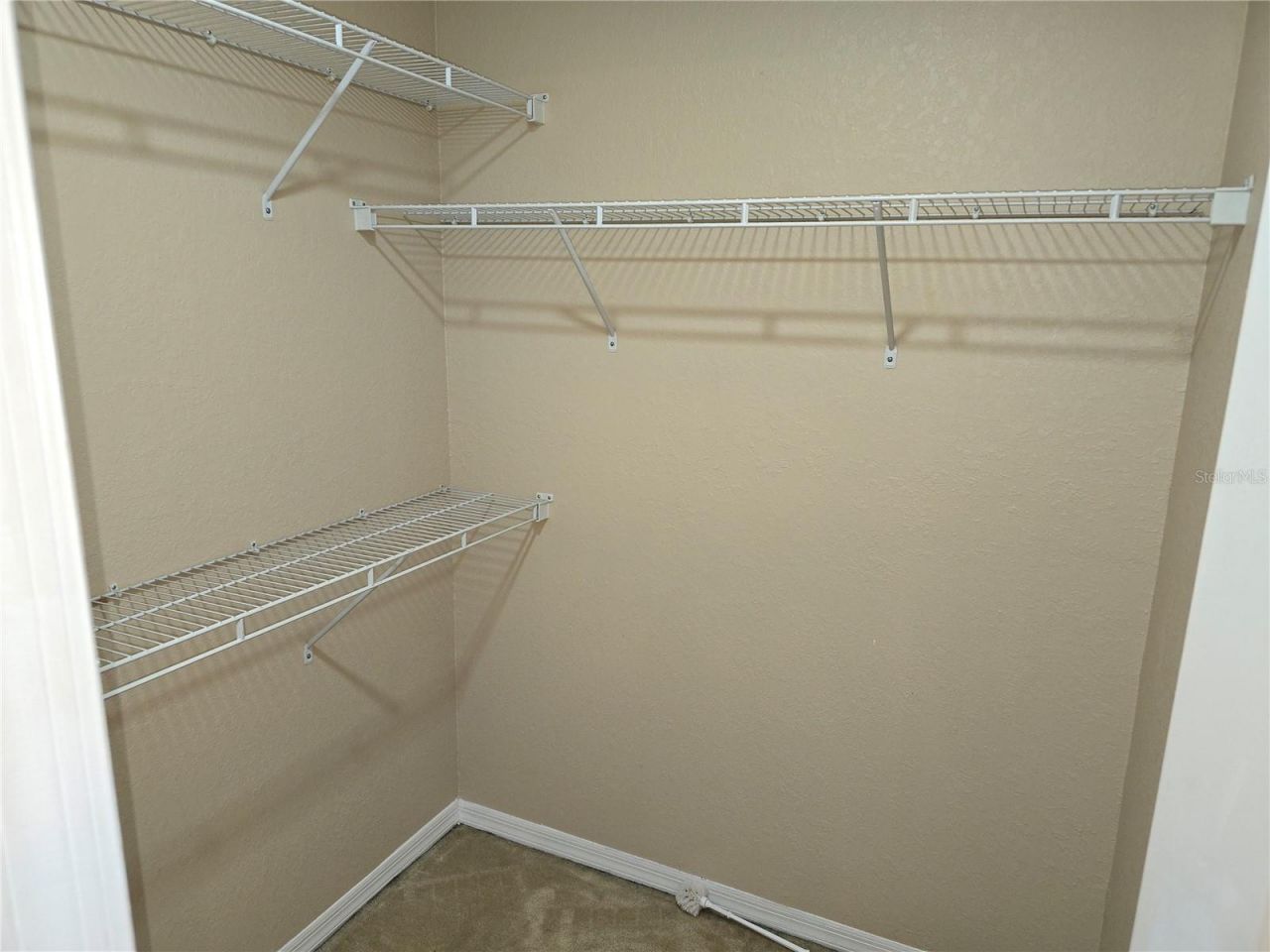 5601 Rosehill Road, Unit 203, Sarasota, FL 34233 Photo