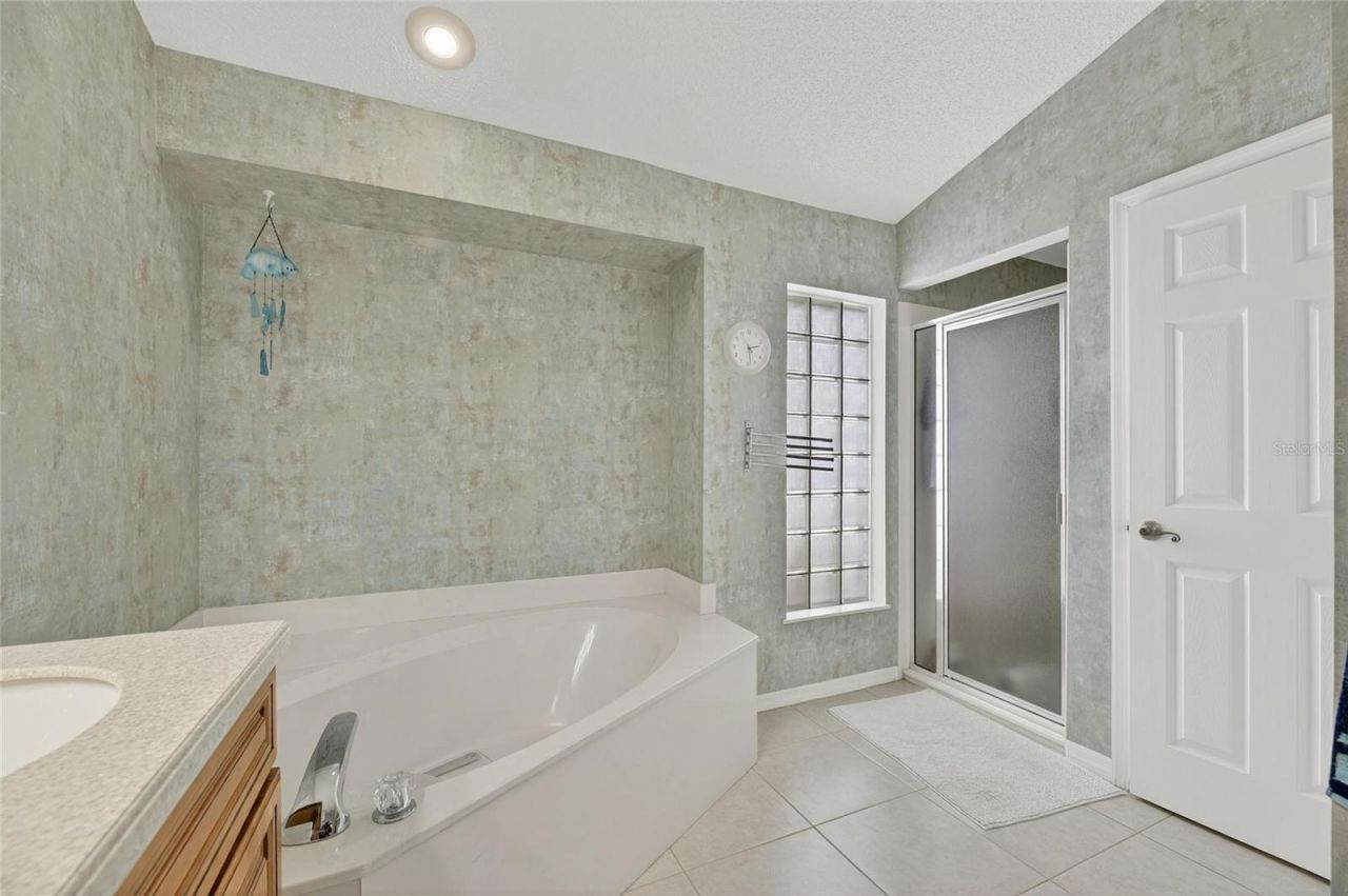 2307 Platinum Drive, Sun City Center, FL 33573 Photo