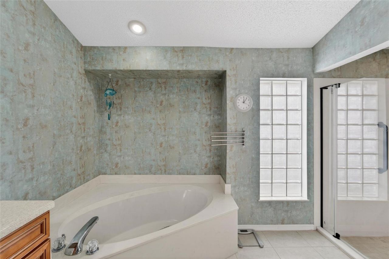 2307 Platinum Drive, Sun City Center, FL 33573 Photo