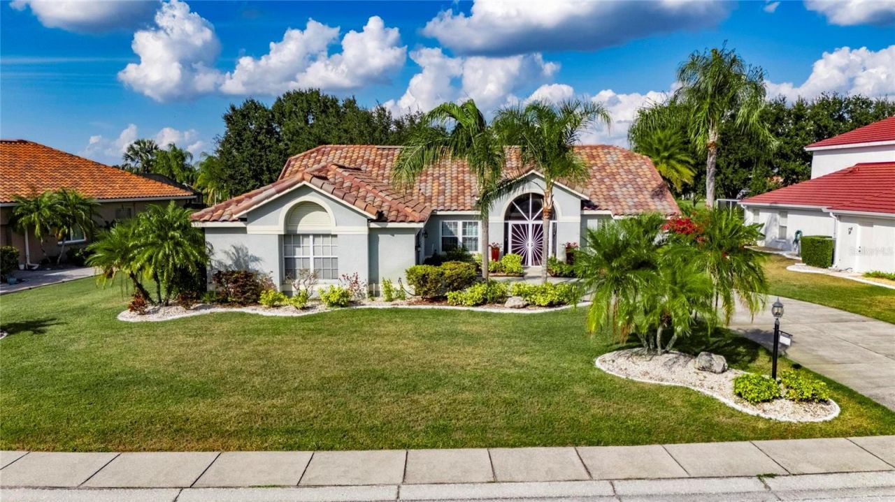 2307 Platinum Drive, Sun City Center, FL 33573 Photo