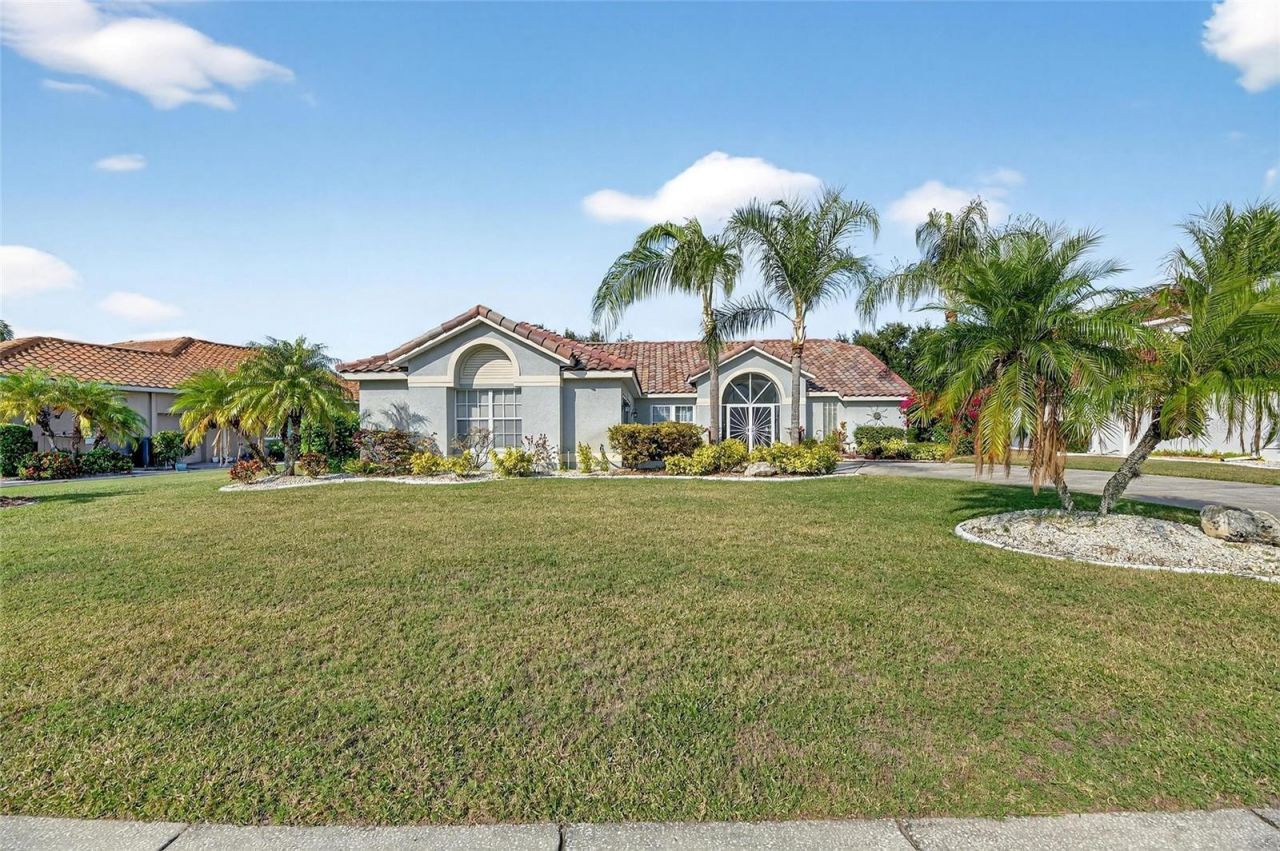 2307 Platinum Drive, Sun City Center, FL 33573 Photo
