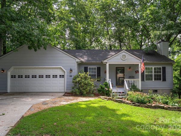 26 Foxberry Drive , Arden, NC 28704