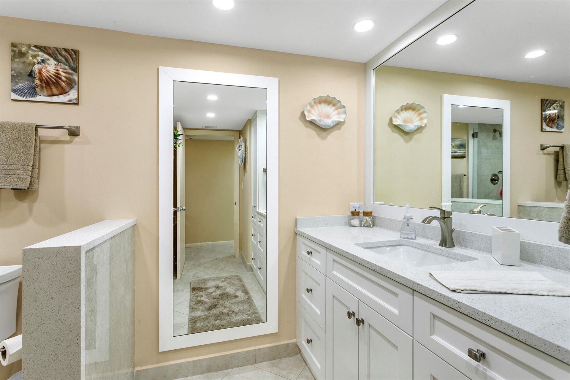 5070 N Ocean Drive, Unit 10c, Singer Island, FL 33404 Photo