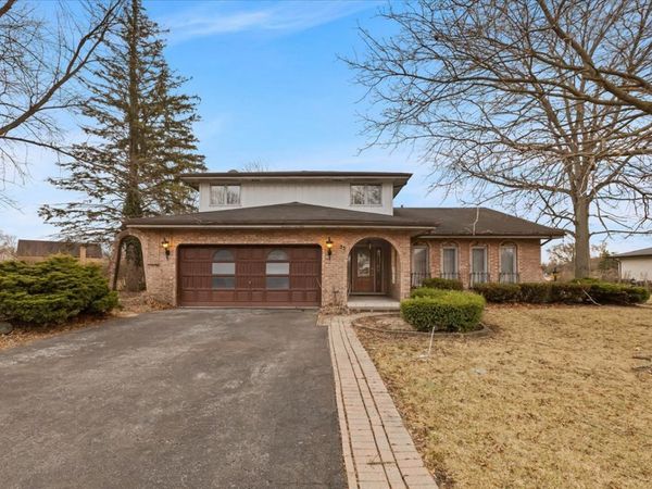 2939 E Hickory Lane, Crete, IL 60417