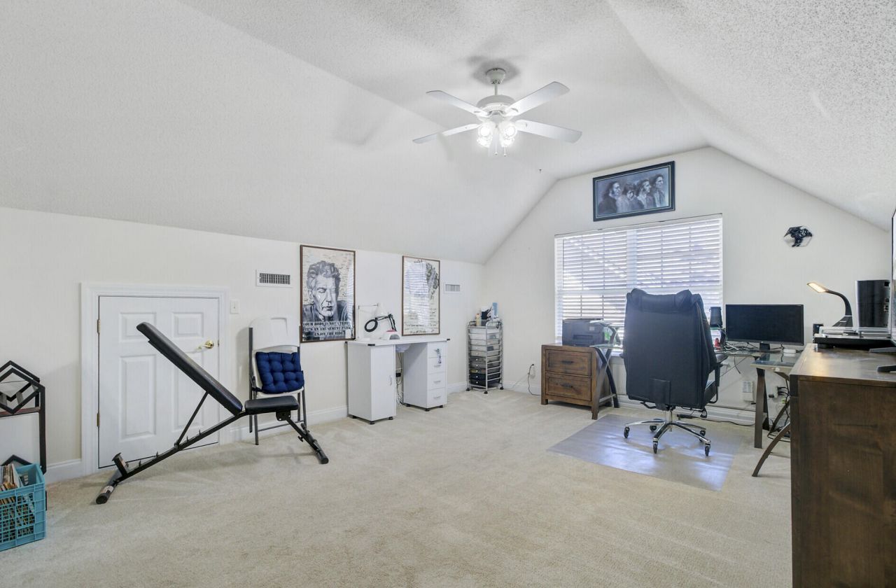 101 Presidio Bend Photo 20