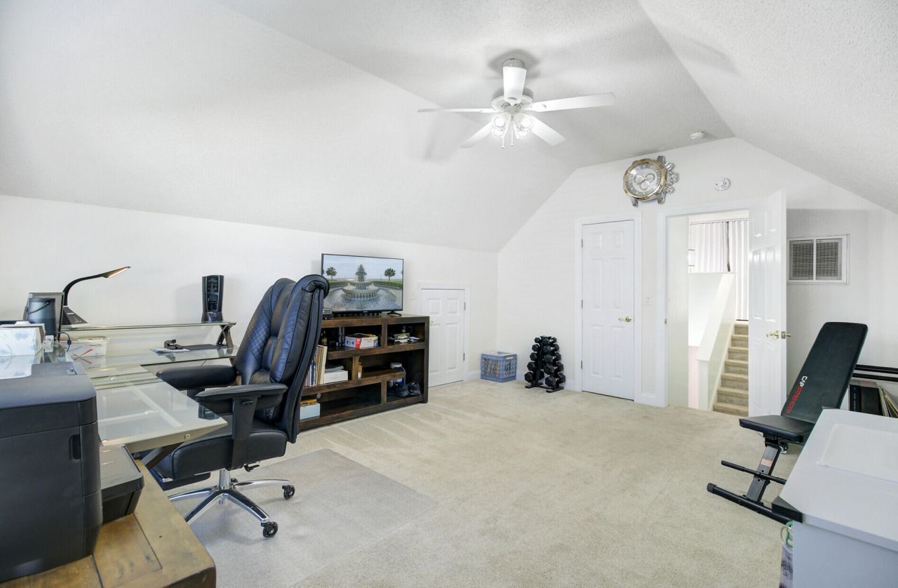 101 Presidio Bend Photo 21