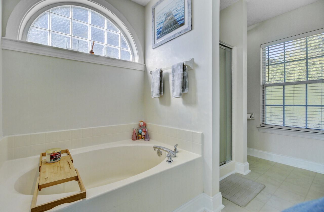 101 Presidio Bend Photo 27