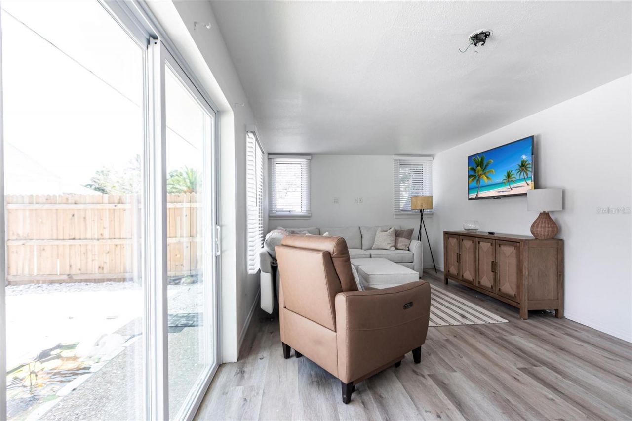 640 Broadway Street, Longboat Key, FL 34228 Photo
